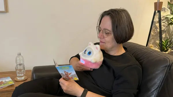 Nicole, Beta Pioneer